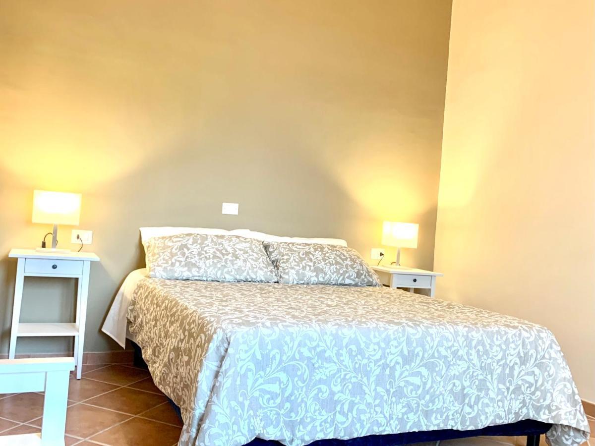 Artis Mare Bed & Breakfast Pozzuoli Bagian luar foto