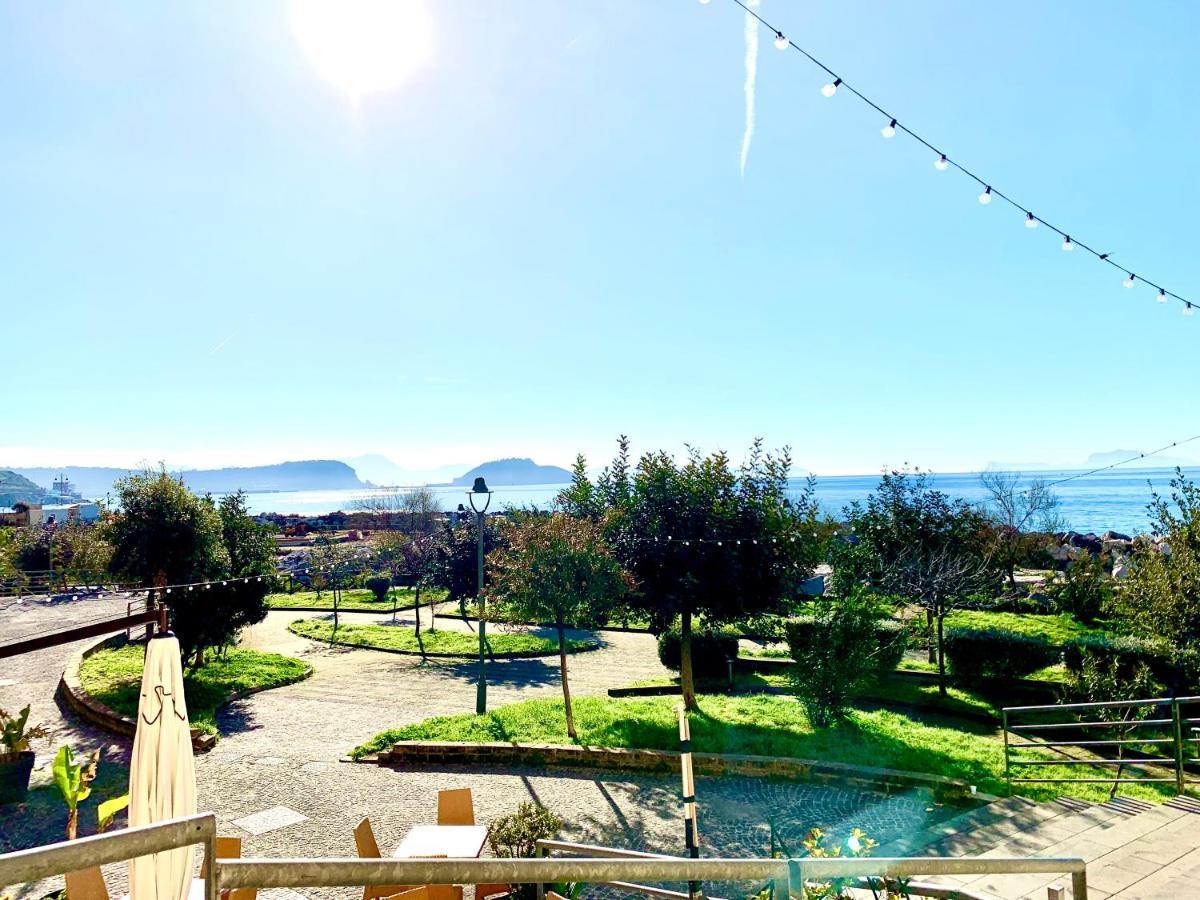 Artis Mare Bed & Breakfast Pozzuoli Bagian luar foto