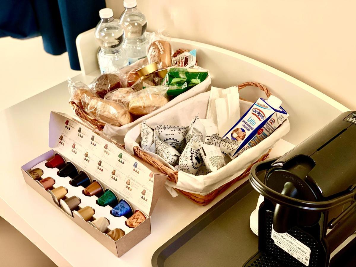 Artis Mare Bed & Breakfast Pozzuoli Bagian luar foto