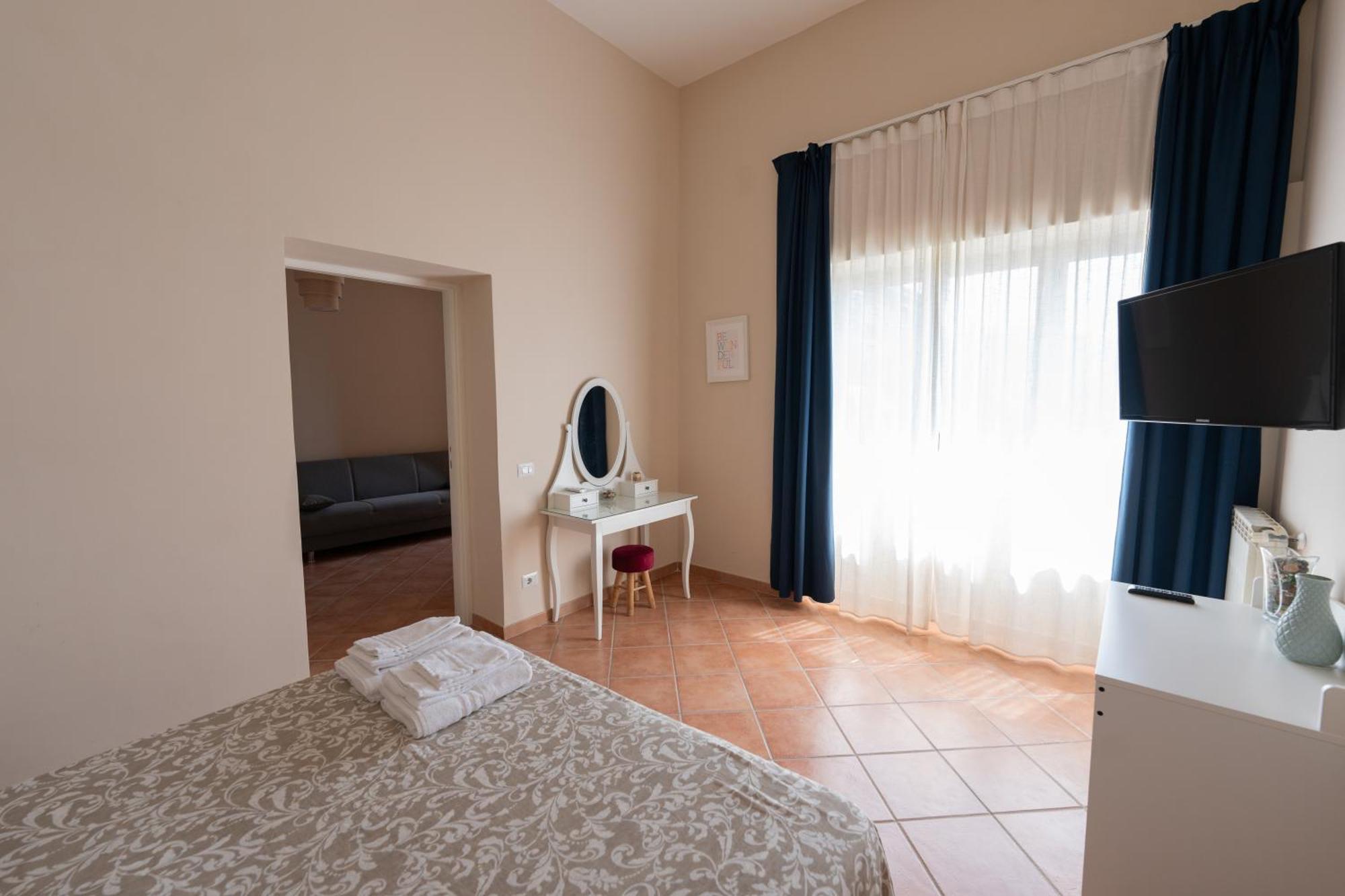 Artis Mare Bed & Breakfast Pozzuoli Bagian luar foto