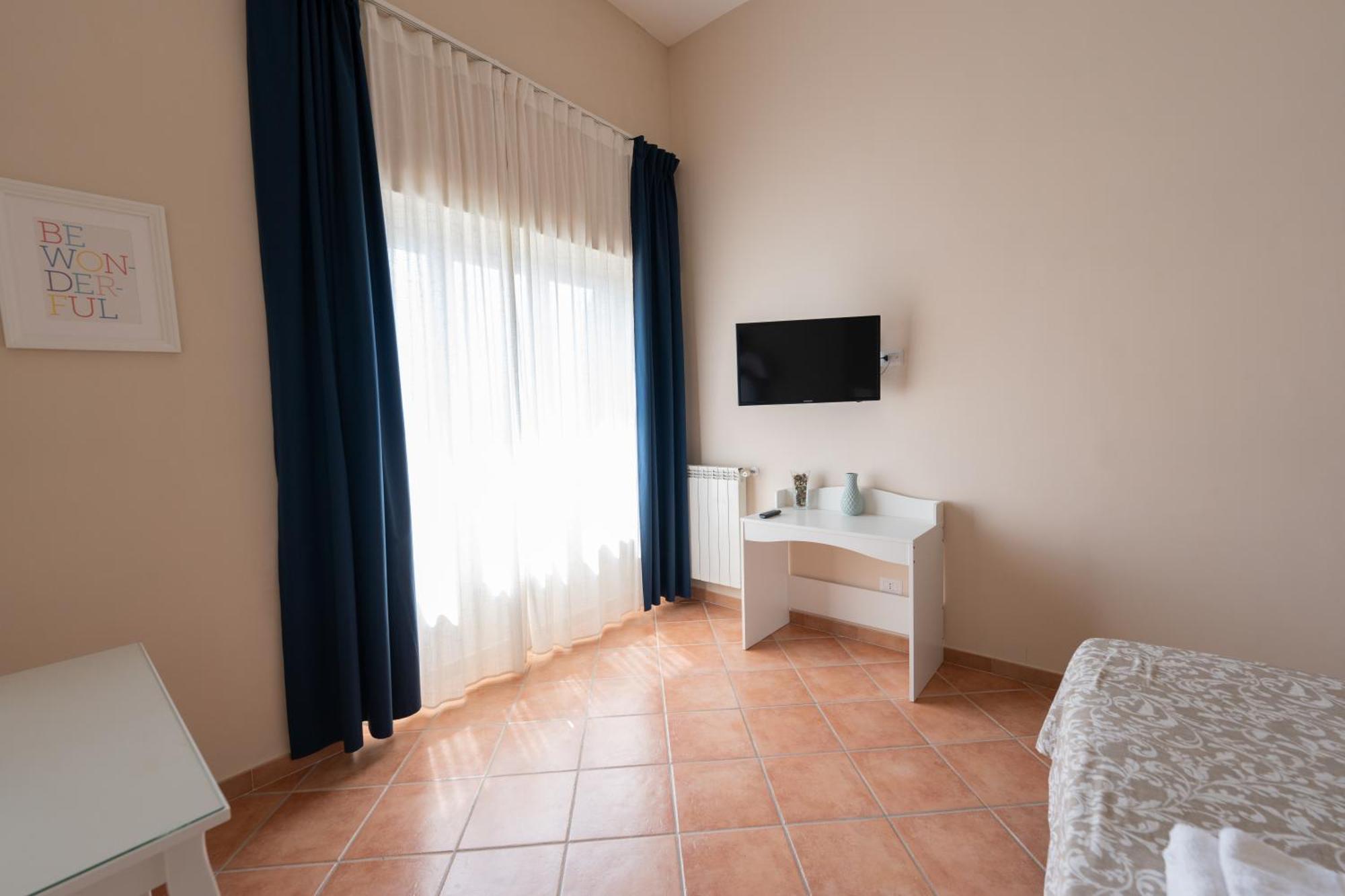 Artis Mare Bed & Breakfast Pozzuoli Bagian luar foto